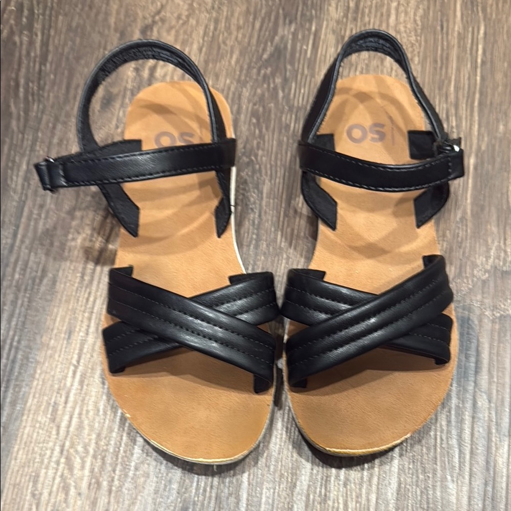 SO Black and Tan Kids Sandals